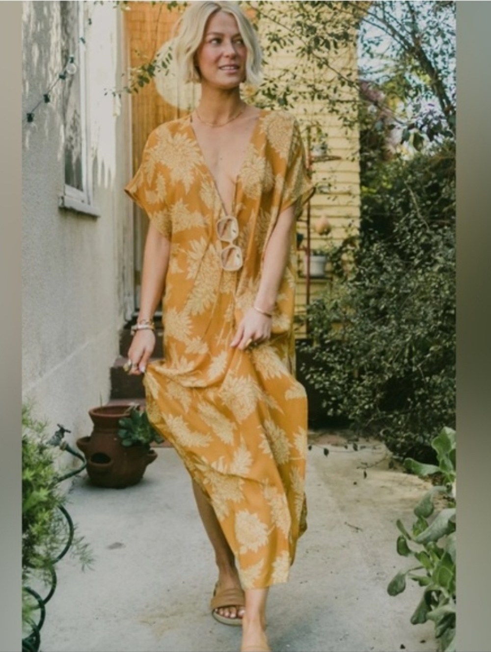 Novella Royale Golden Dahlia Kaftan